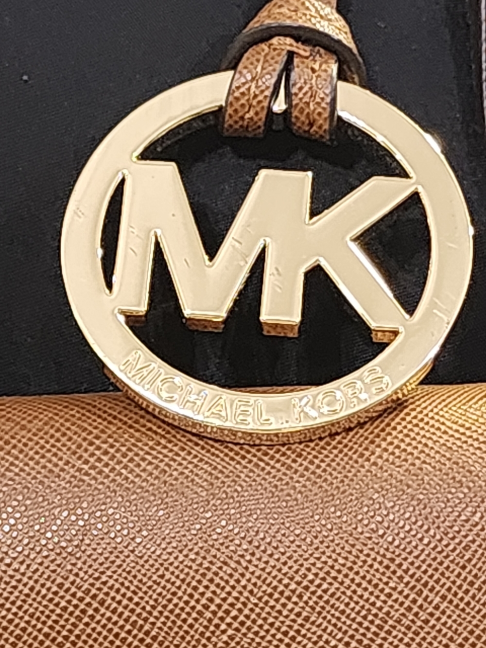 Michael Kors Black and Tan Tote with Matching Tan Wallet- NWOT - Picture 7 of 15